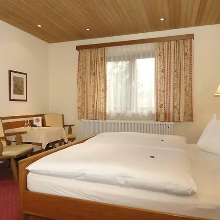 Garni Rottenau Hotel 3*